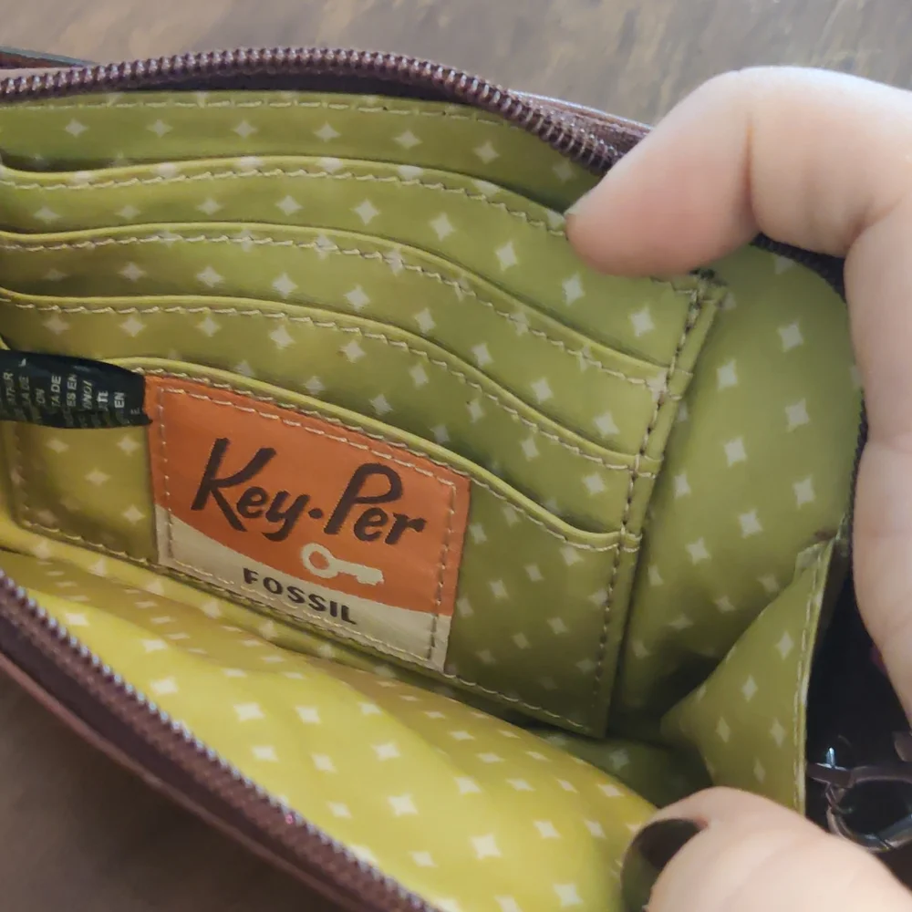True Vintage Fossil Key-Per Wristlet